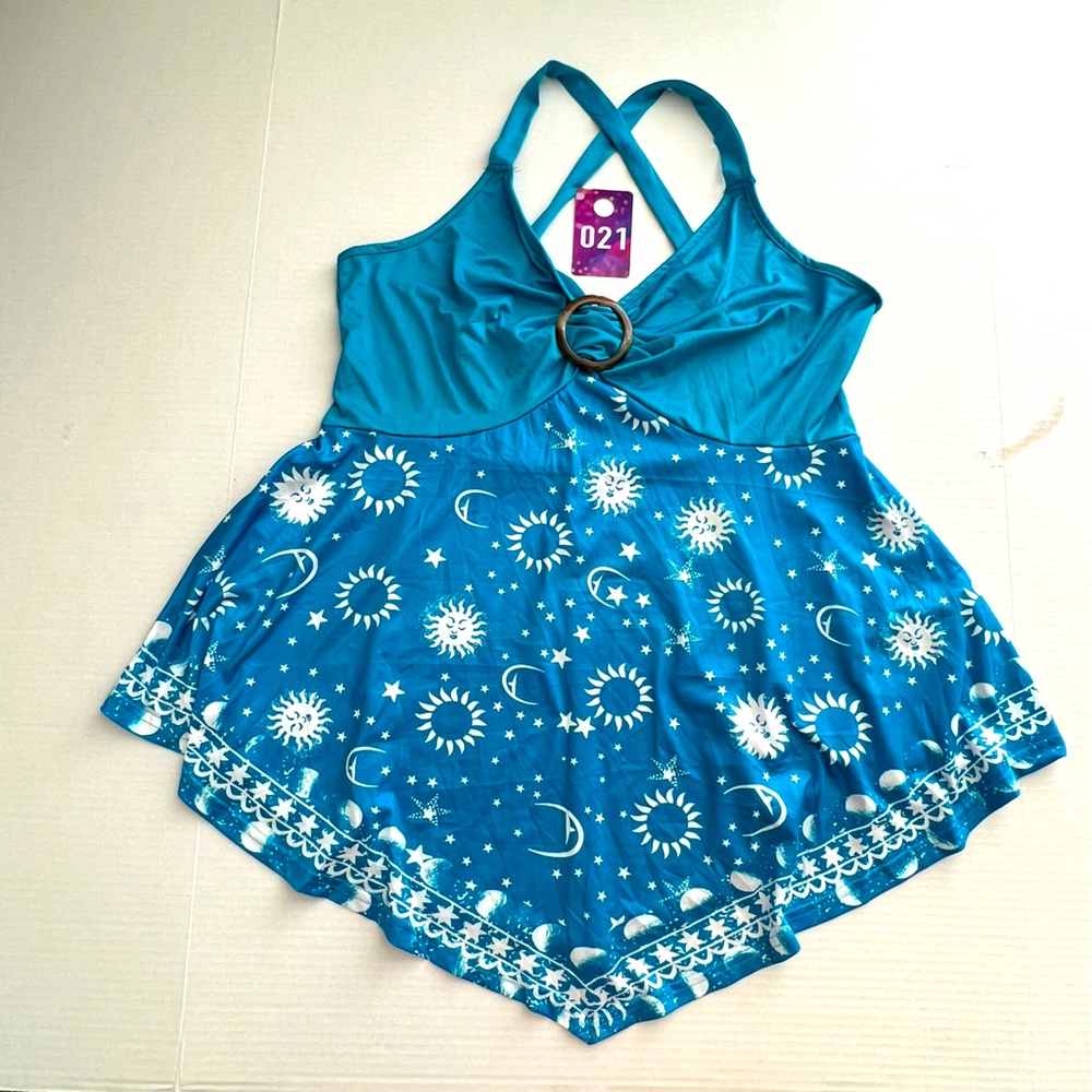 Plus Bathing suit top stretchy cross back tank top loose fit NWOT